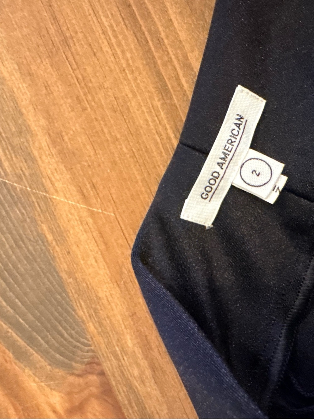 Good American GDP005 The High Shine Boss Disco Pant In Black - Picture 4 of 6